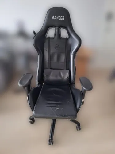 Cadeira Gamer Mancer Preta Reclinável (usada)