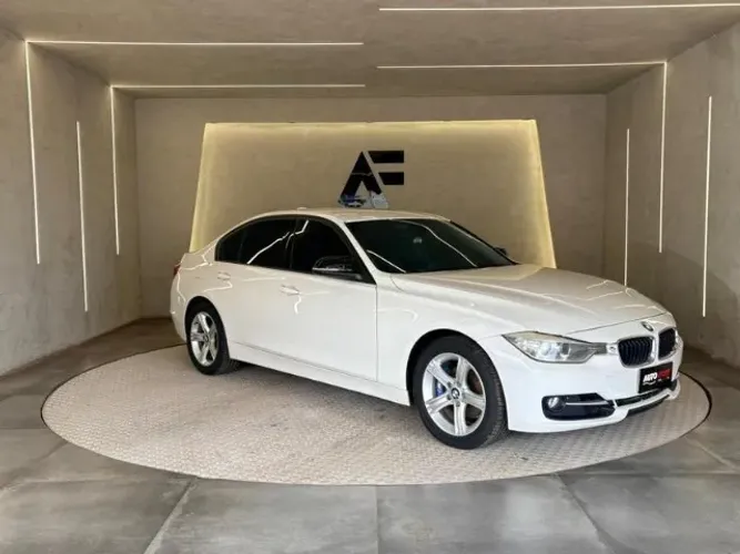 BMW 320I A 2.0 Turbo/activeflex 16V 184cv 4P 2015