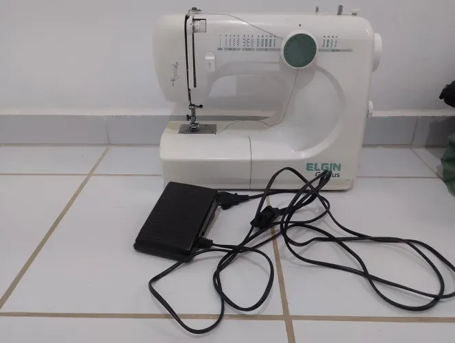 Máquina de costura