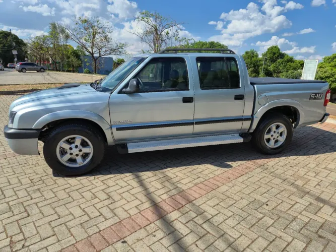 Chevrolet S10 P-up Tornado 2.8 TDI 4x2/4x4 CD Dies 2008