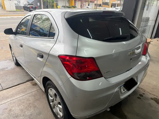 Chevrolet Onix JOY Hatch 1.0 8V Flex Mec. 4P 2019