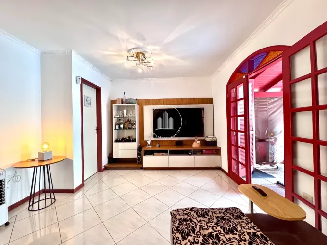 Casa 4 Quartos com 2 Suítes e 274m² - Barreiros