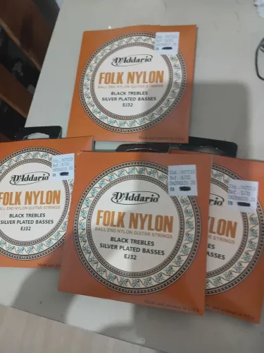 Corda para violão - Nylon de tensão normal