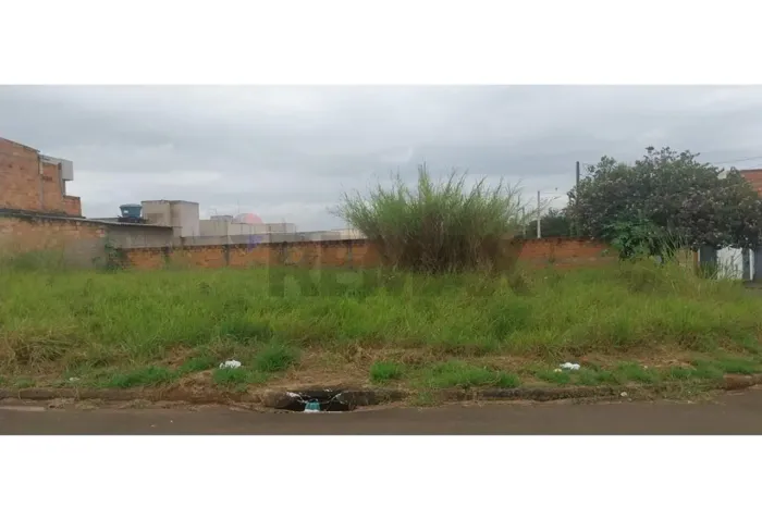 Terreno a venda Residencial Souza Queiroz, em Cosmópolis/SP: 201m², Ideal para Você!