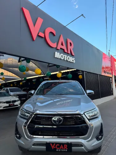 Toyota Hilux CD SRX 4X4 2.8 TDI 16V Diesel Aut. 2021
