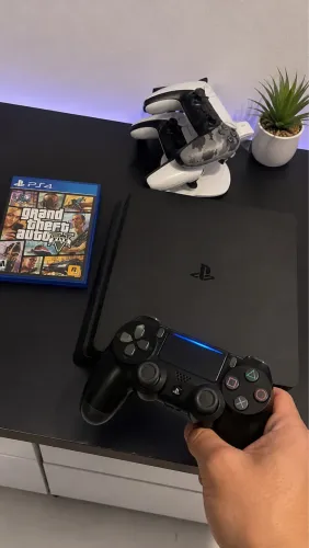 PLAYSTATION 4 , PS4 1 CONTROLE E JOGOS