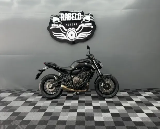 Yamaha MT-07 2024 - Pneus Novos, Revisada, Moto muito conservada, com baixa quilometragem