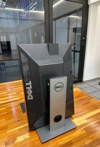 Monitor Dell UltraSharp 2209WA 22? IPS Ajuste de Altura