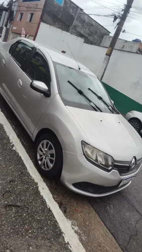 Renault Logan Expression Hi-flex 1.6 8V 4P 2015