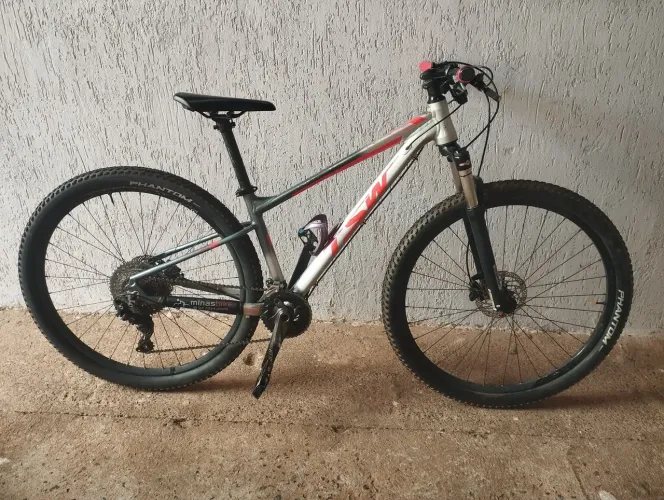 Bicicleta TSW Tam 15 aro 29