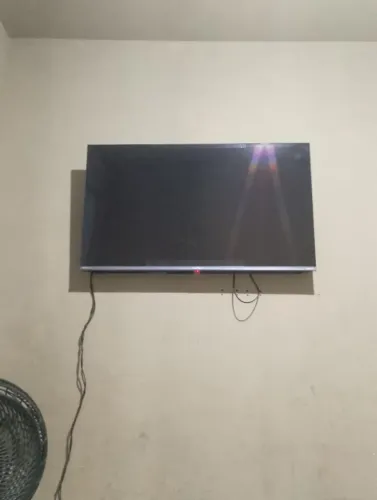 Tv smart Britânia 43 (600,00)