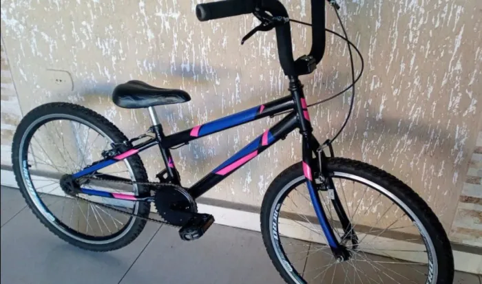 Bicicleta novinha aro 24 lindíssima