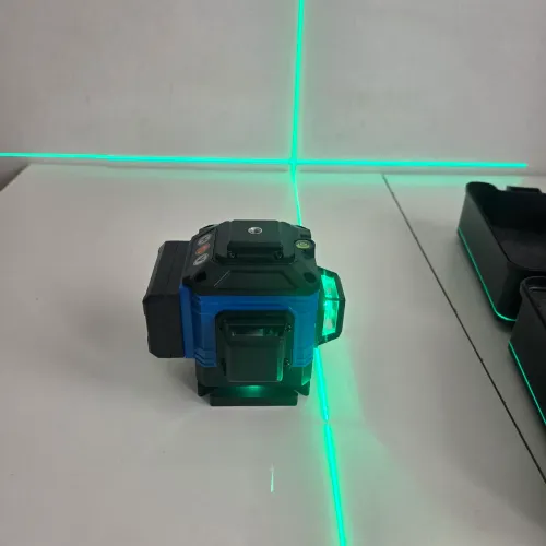 Nível Laser 12 linhas verdes alcance 30m com Controle Remoto