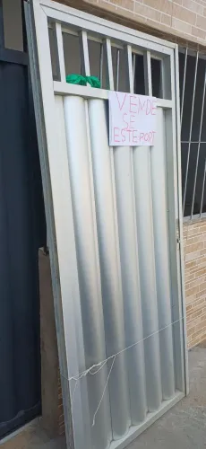 Vende-se Portão de Alumínio