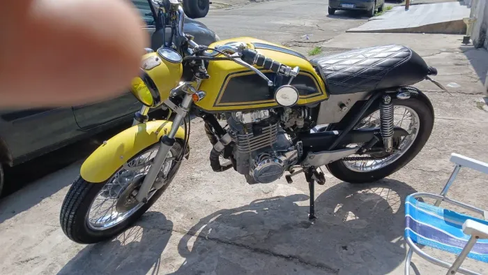 Vendo CB 400 II IMPECÁVEL