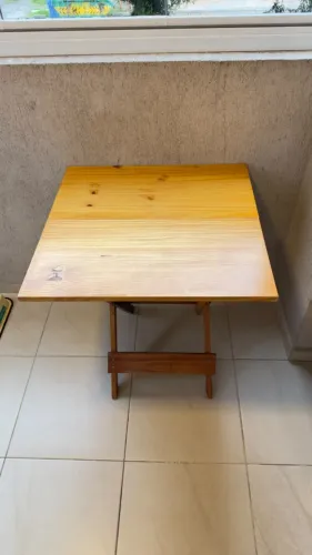 Mesa quadrada dobrável 70x70cm - Madeira maciça