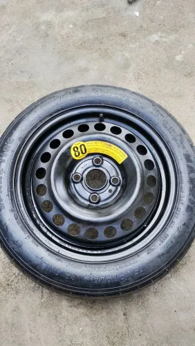 Pneu estepe 4 furos Hyundai 