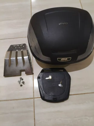 Baú givi 47 litros protetor Cart 