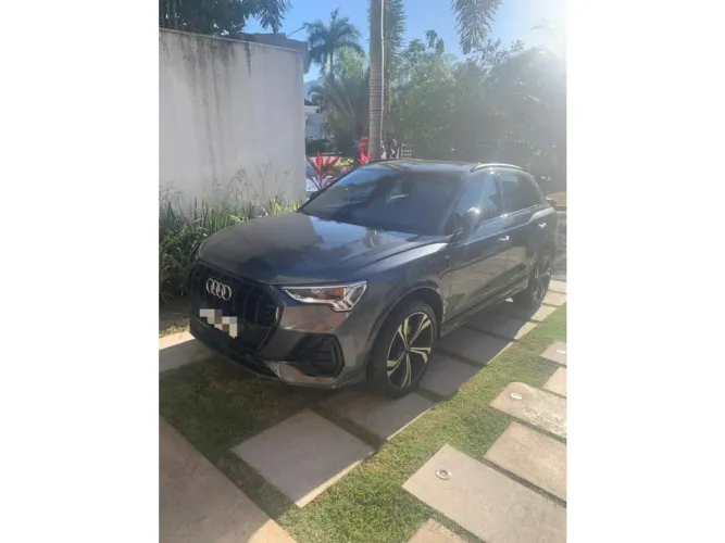 Audi Q3 SPB Perf. Black 2.0 TFSI Tipt. Quat. 2024