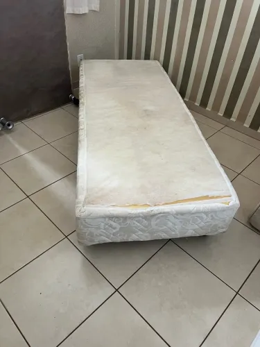 Vendo Box solteiro