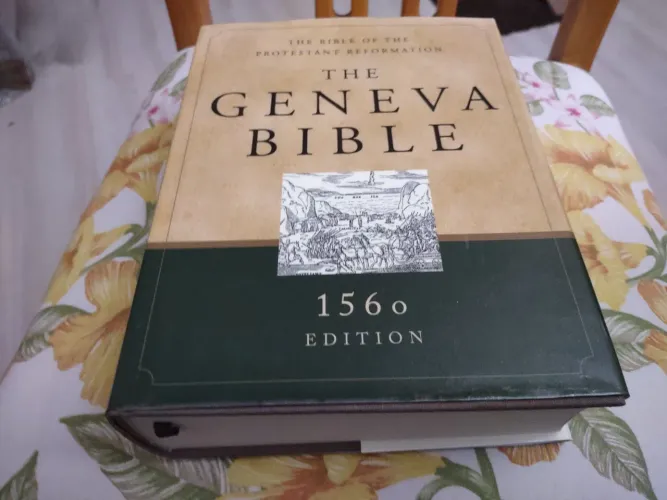 Bíblia de Genebra tradicional, importada, em inglês 