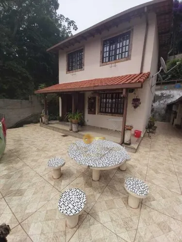 Casa para Venda em Teresópolis, Vale Feliz, 3 dormitórios, 1 suíte, 2 banheiros, 1 vaga