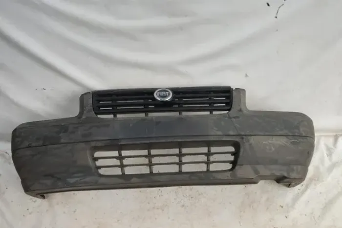 Parachoque dianteiro Fiat uno 2004/2008 usado