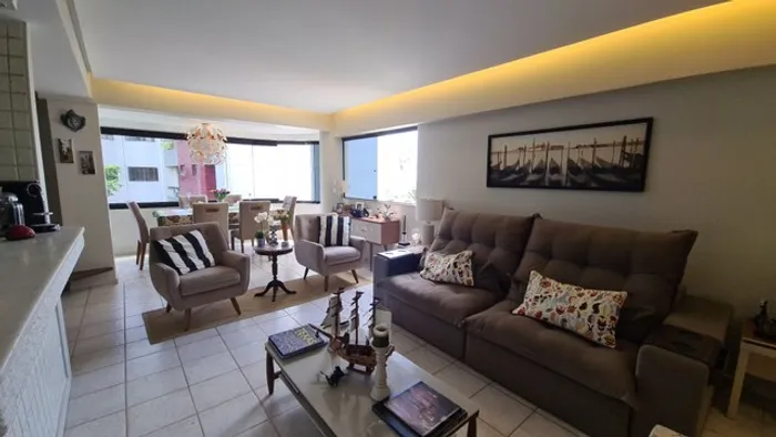EXCELENTE COBERTURA DUPLEX no Rio Vermelho