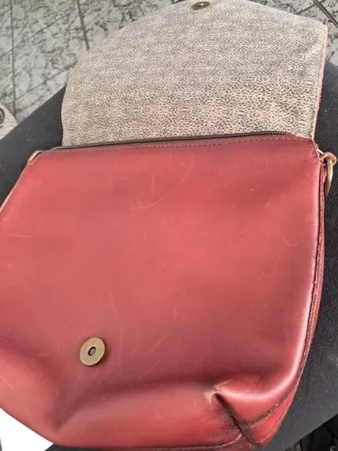 Bolsa de Couro de Ombro Vermelha