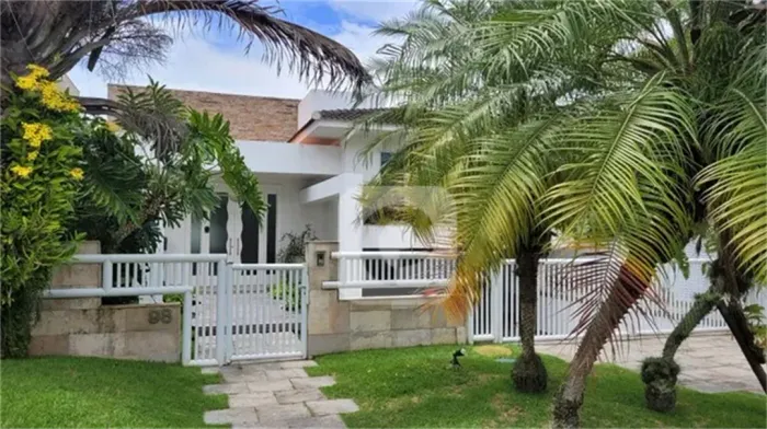 SELECIONE - Casa de Condomínio 4 quartos, sendo 2 suítes