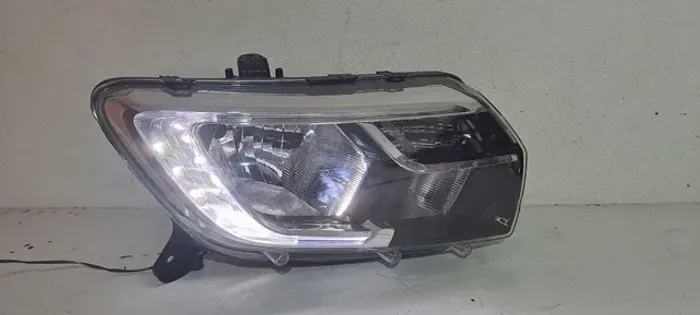 Farol Sandero 2020/2024 Direito com Led