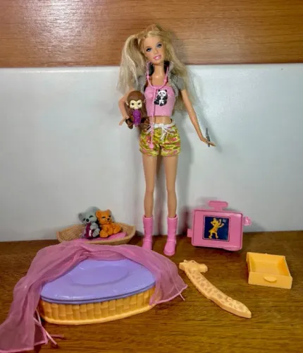 Barbie Veterinária de Zoológico 2008