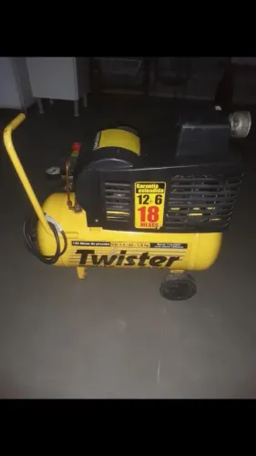 Compressor de ar Schulz. 