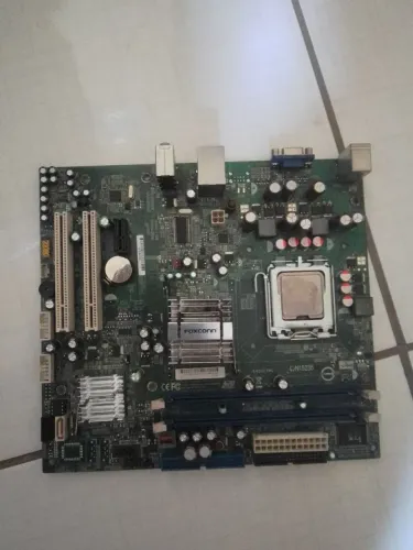 Placa mãe para PC - Foxconn