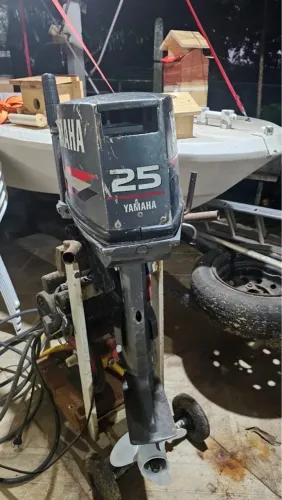 Motor de popa 25hp Yamaha