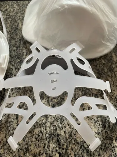 2 Capacetes com Aba Frontal e Jugular 