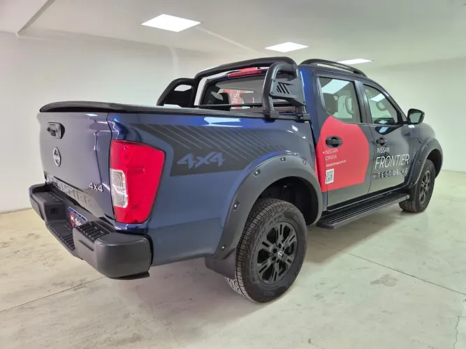 **Nissan Frontier Attac.cd 4X4 2.3 Bi-TB Die. AUT 2025