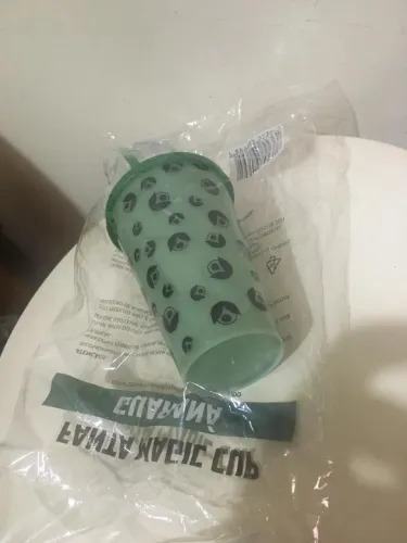 Copo Fanta Guaraná com tampa e canudo