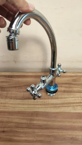 Torneira Metal com Saída Filtro/ Marca MPS 