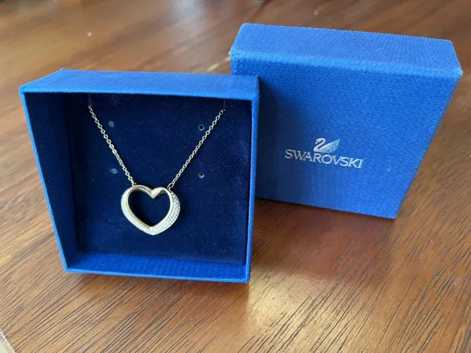 Colar Swarovski Coração Dourado - Linha exclusiva