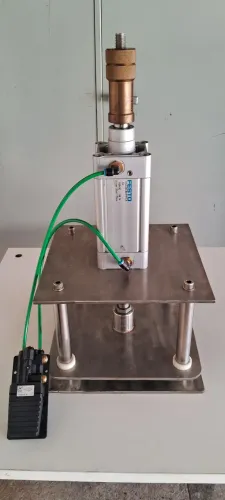 PRENSA PNEUMÁTICA EM INOX