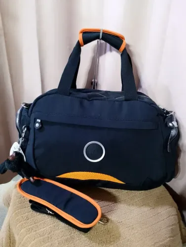 Bolsa grande espaçosa