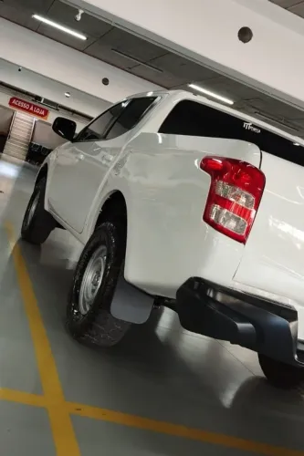 L200 Triton CD, 4x4 2022 Manual