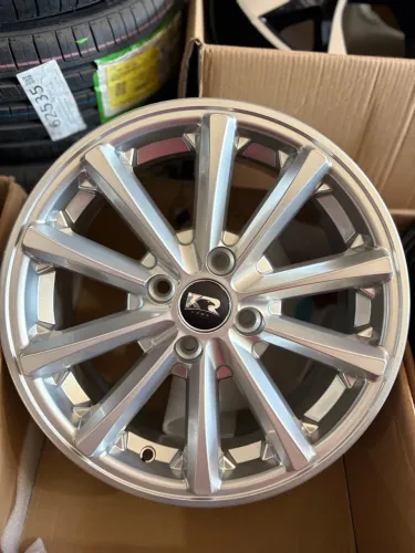 Jogo de rodas r15 novas modelo Eclipse 
