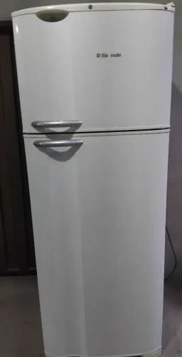 Geladeira Eletrolux 470 litros 1.300,00