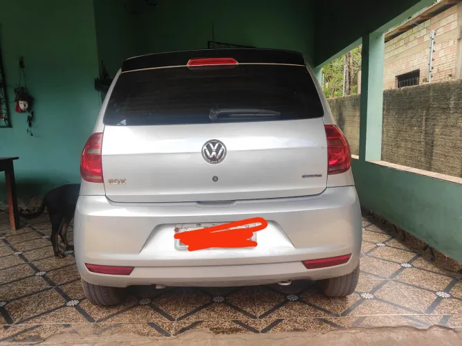 Volkswagen Fox Bluemotion 1.6 MI Total Flex 5P. 2013