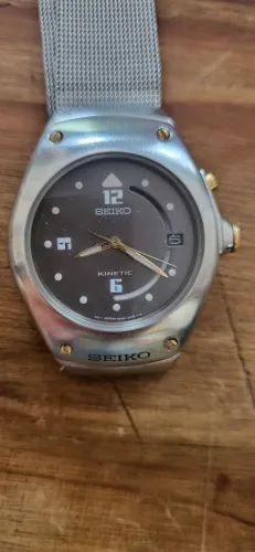 Relógio Seiko kinetik 