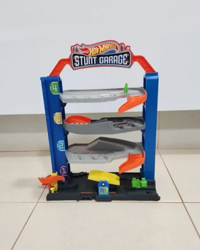 Pista Hot Wheels - Stunt Garage