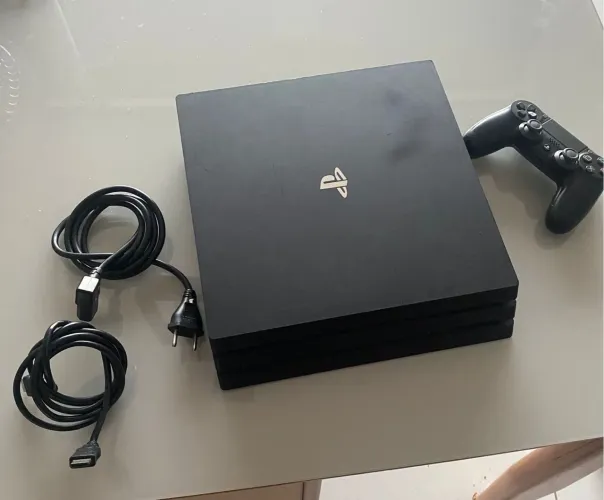 PlayStation 4 Pro 1Tb + Controle + Jogos