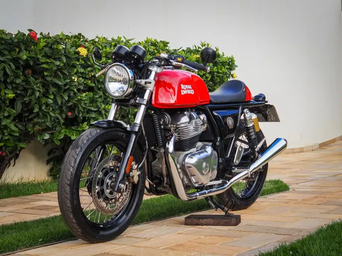 Royal Enfield Continental GT - Café Racer - Moto maravilhosa